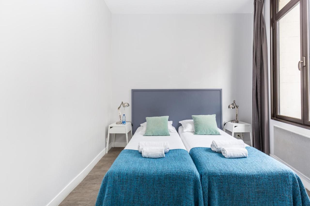 One-Bedroom Apartment,744015169:JPEG