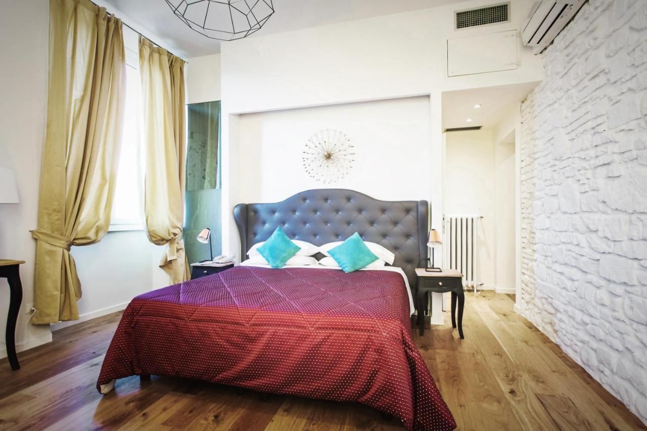 Deluxe Double or Twin Room City View