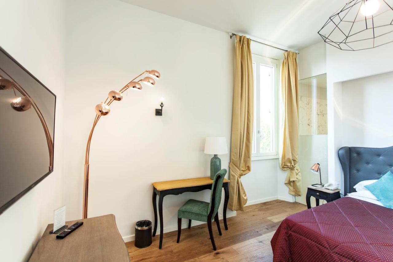 Deluxe Double or Twin Room City View