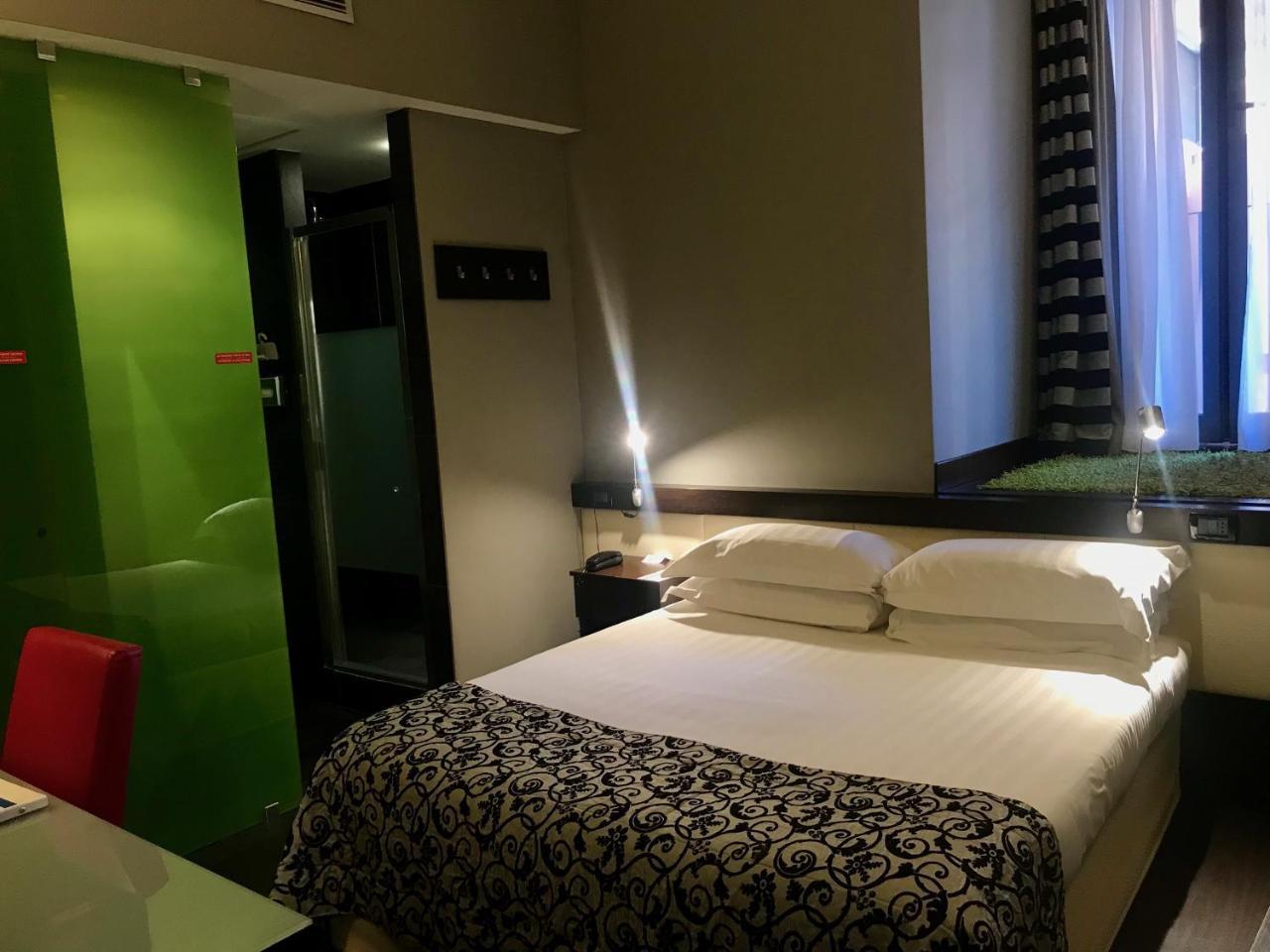 Standard Queen Room,750688754:JPEG