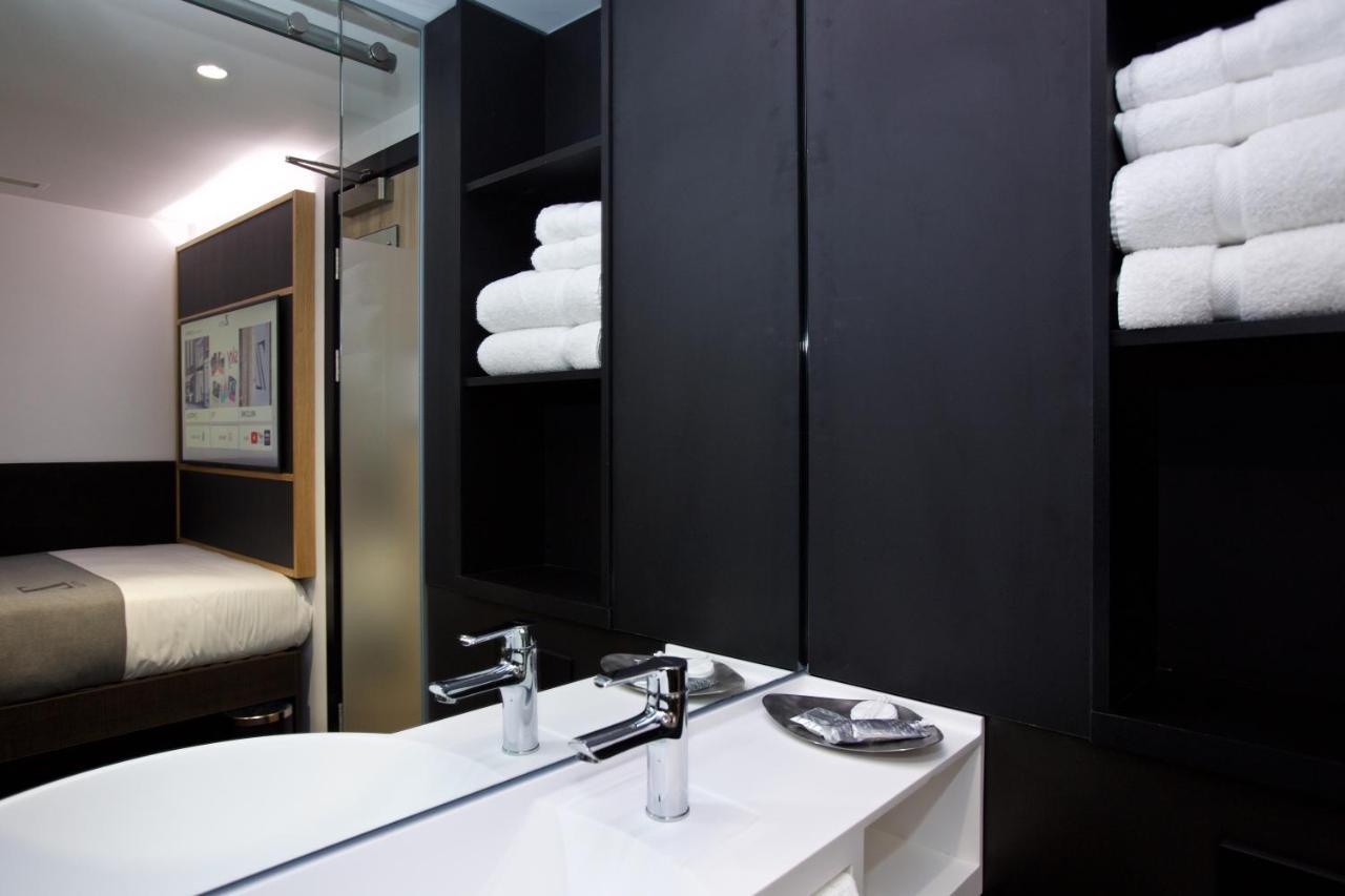 Double Room No Window