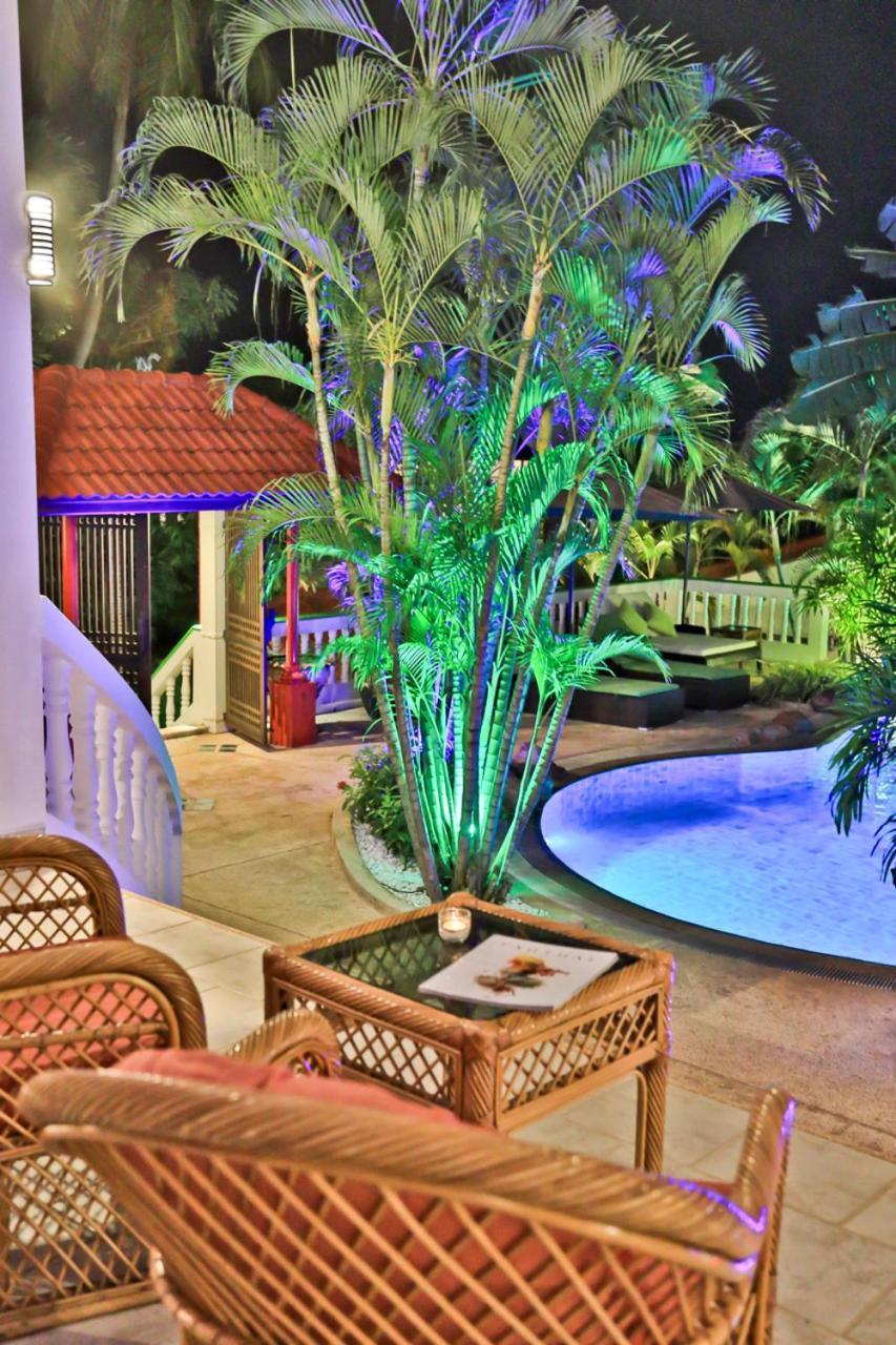 King Suite Pool View,910937749:JPEG