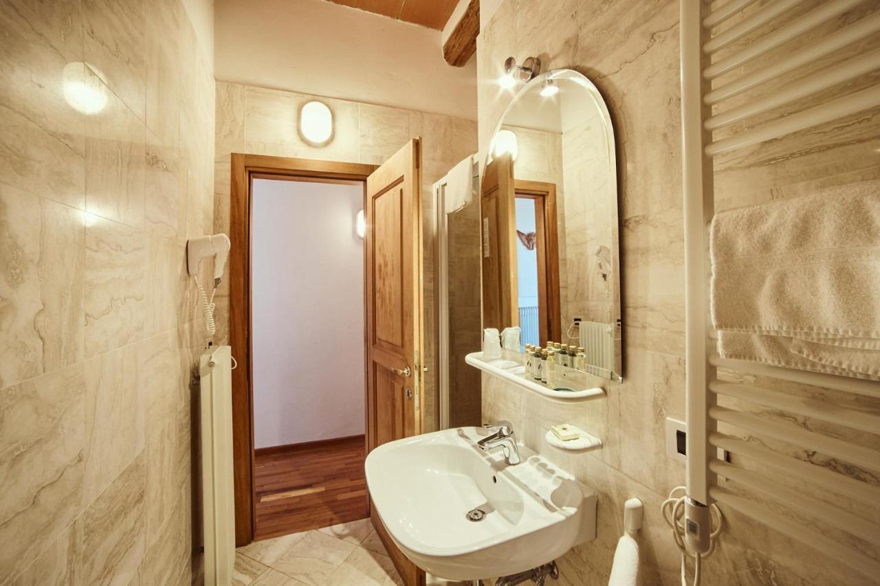 Economy Double Room,1100587611:JPEG