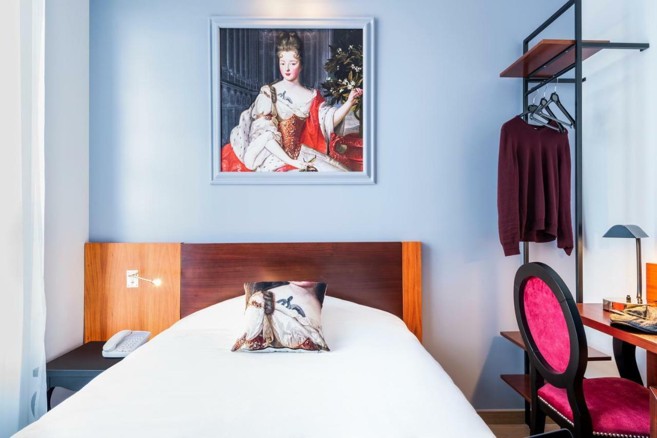 Single Room,784517721:JPEG