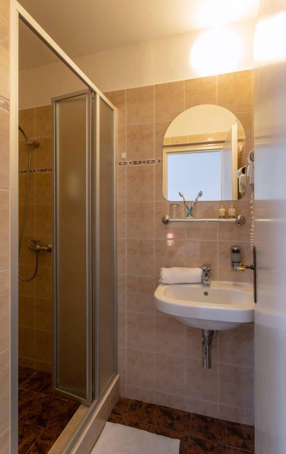 Triple Room with Bathroom