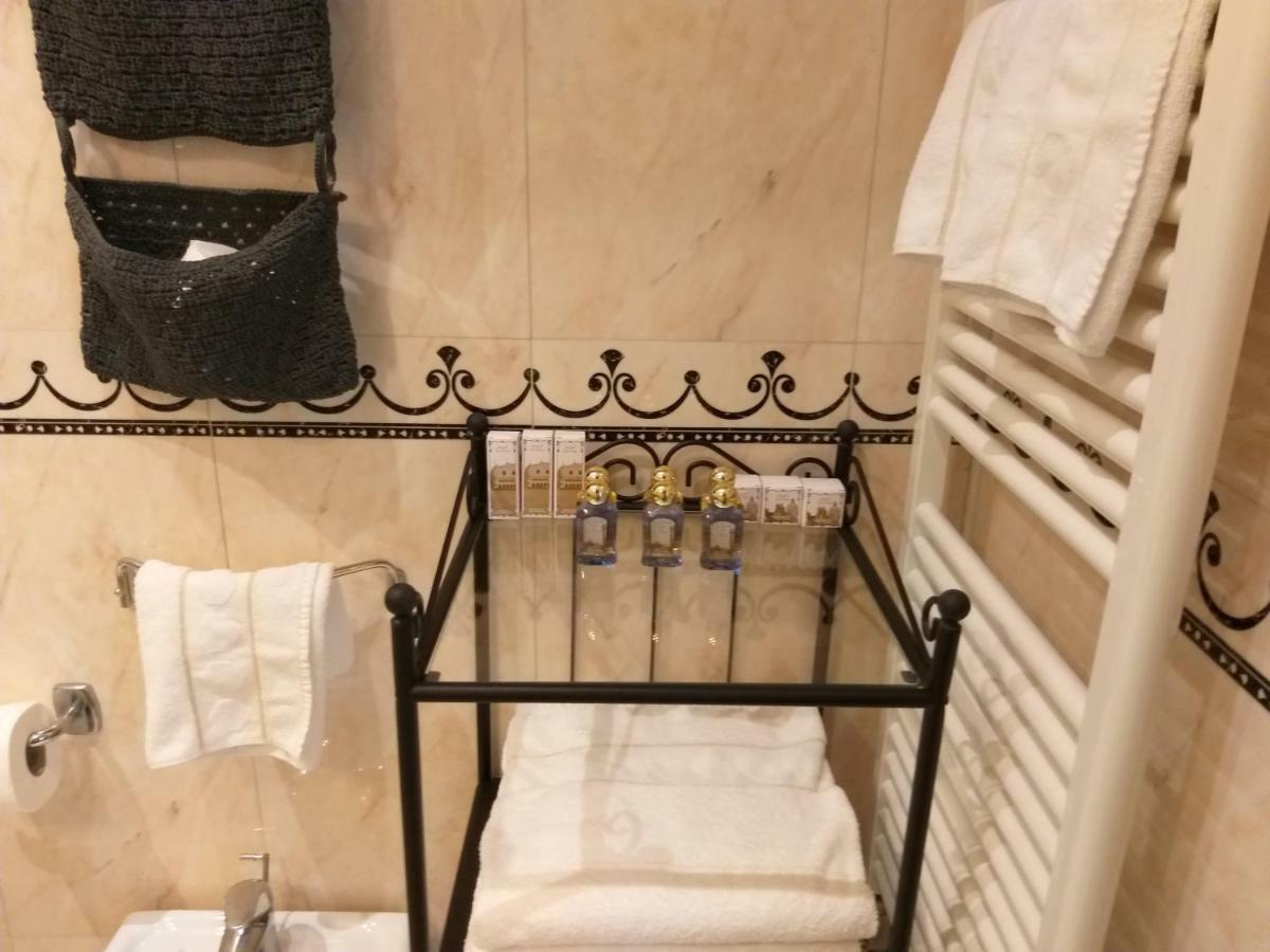 Classic Triple Room,846022076:JPEG