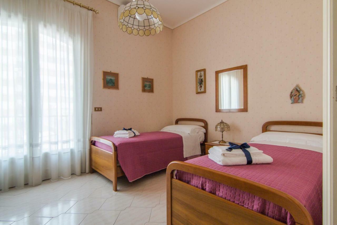 Holiday Home,853481048:JPEG