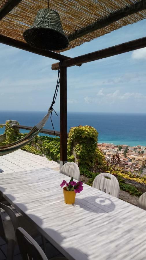 Appartamento con 4 Camere da Letto e Vista Mare