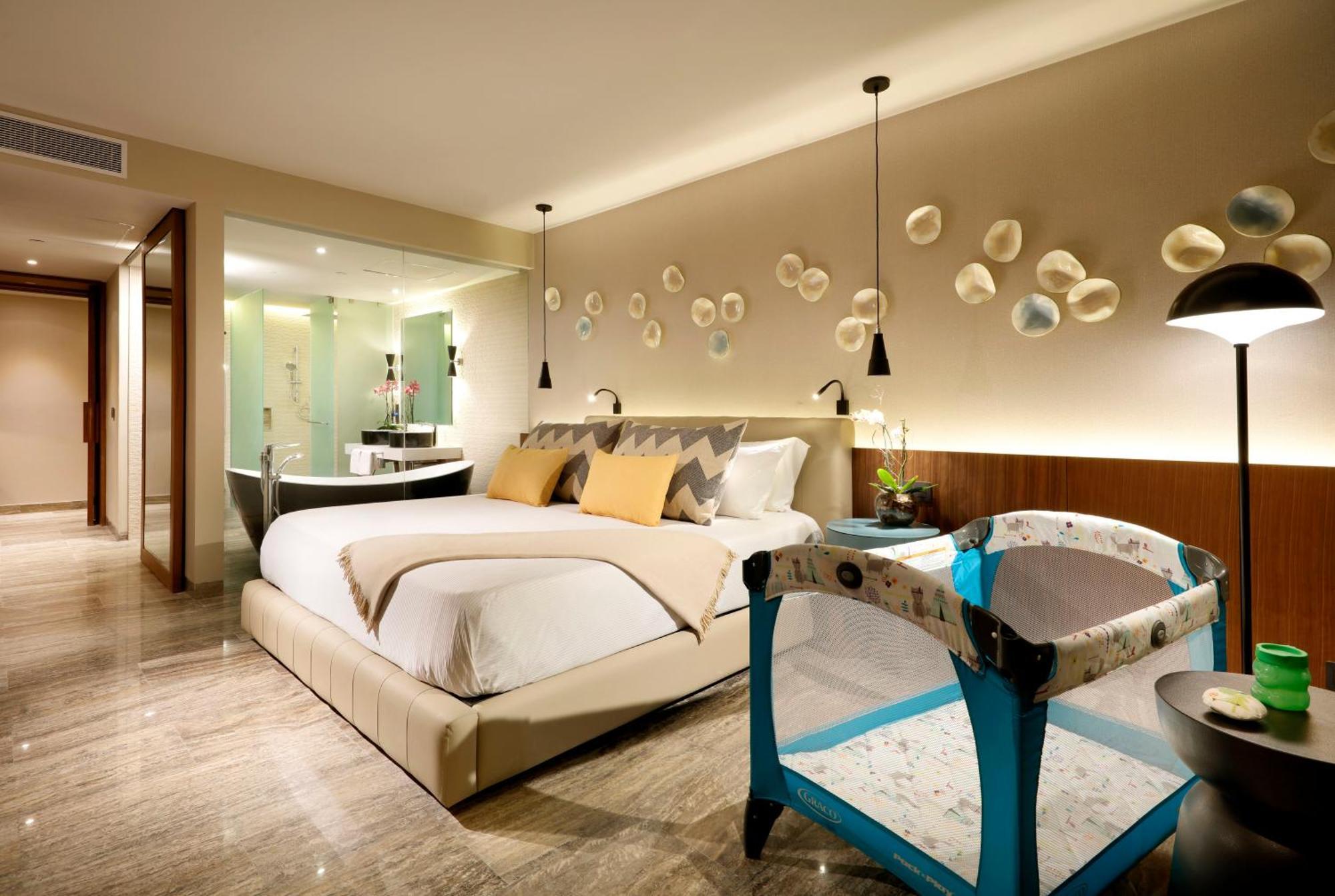 Family Selection Junior Suite Beachside,967255246:JPEG