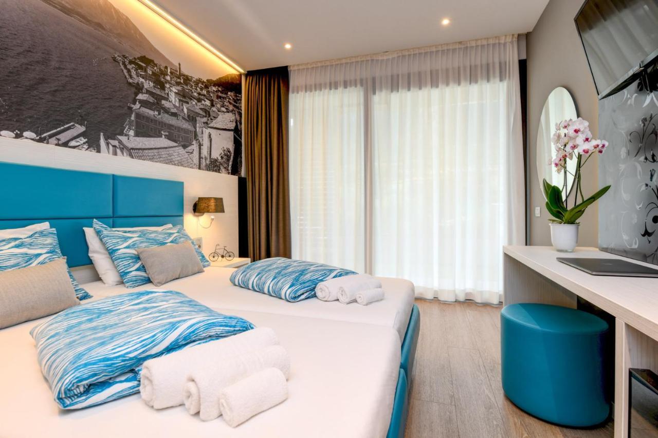 Standard Twin Room Lake View
