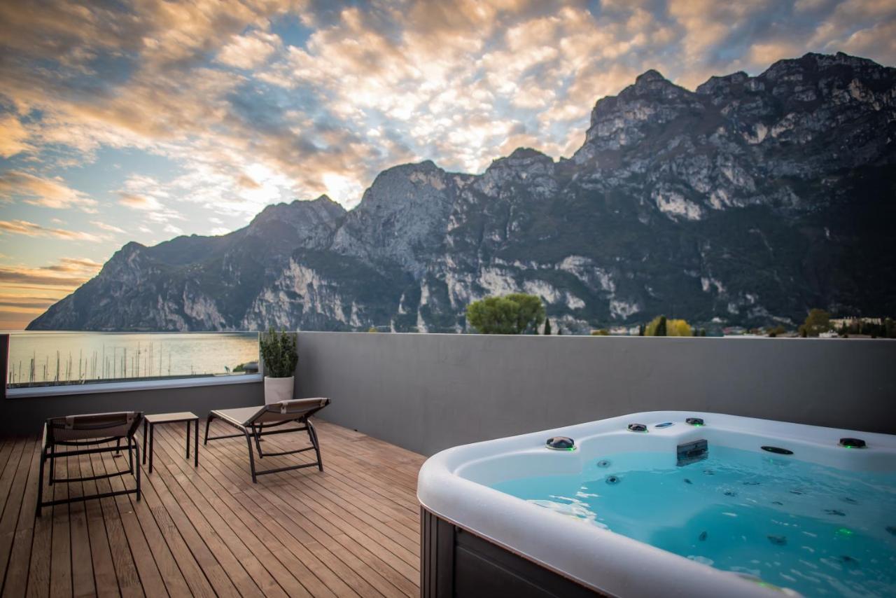 Suite avec Jacuzzi et Terrasse