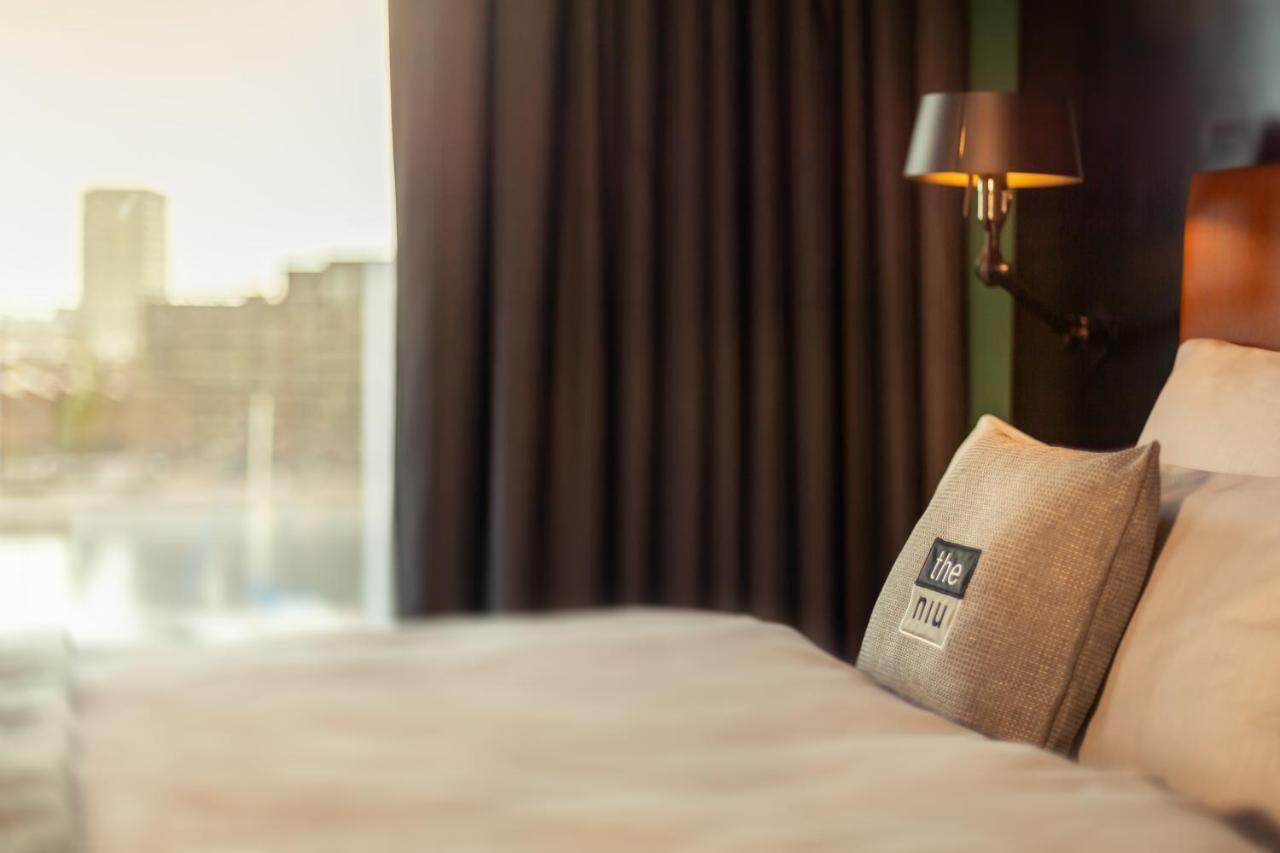 Premium Queen Room with Harbour View,1318294432:JPEG