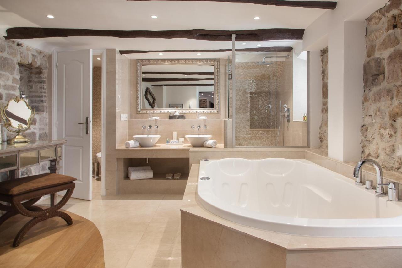 Elegance Double Room