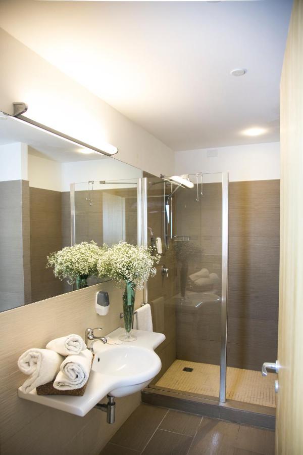 Junior Suite,1305431068:JPEG