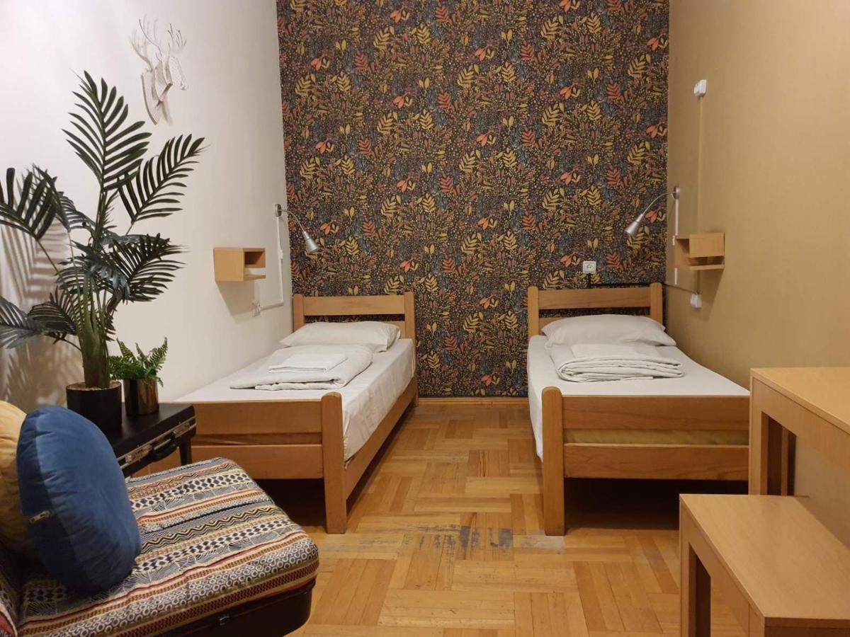 Tweepersoonskamer met 2 Aparte Bedden