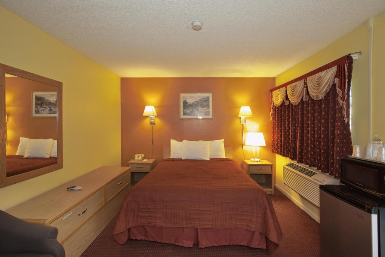 Queen Room,988966144:JPEG