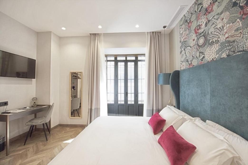 Standard Triple Room,991837273:JPEG