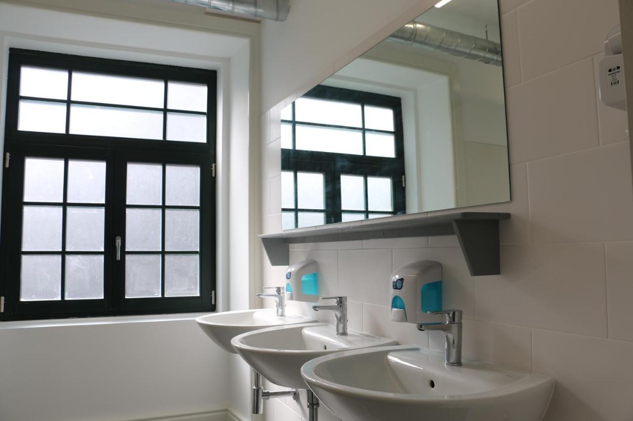 Chambre Double avec Salle de Bains Commune