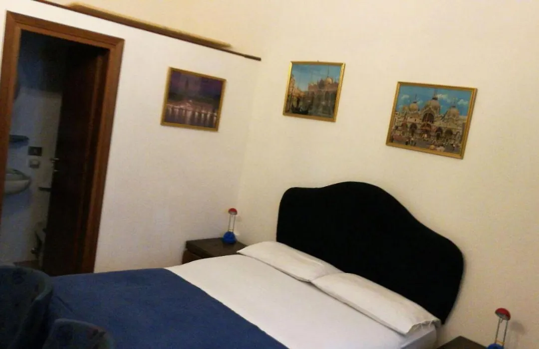 Alloggi Alla Scala Del Bovolo-1