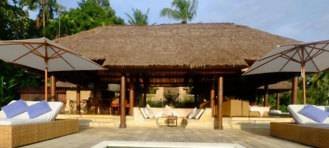 Villa Santai-1