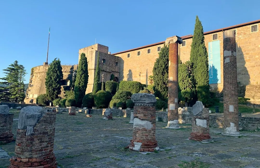 Appartamento Trieste San Giusto-1