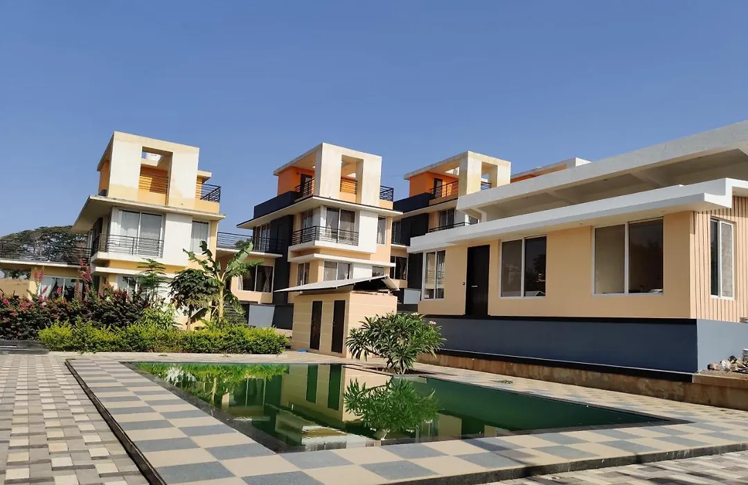 Royal Meadows - Igatpuri Bungalow C-1