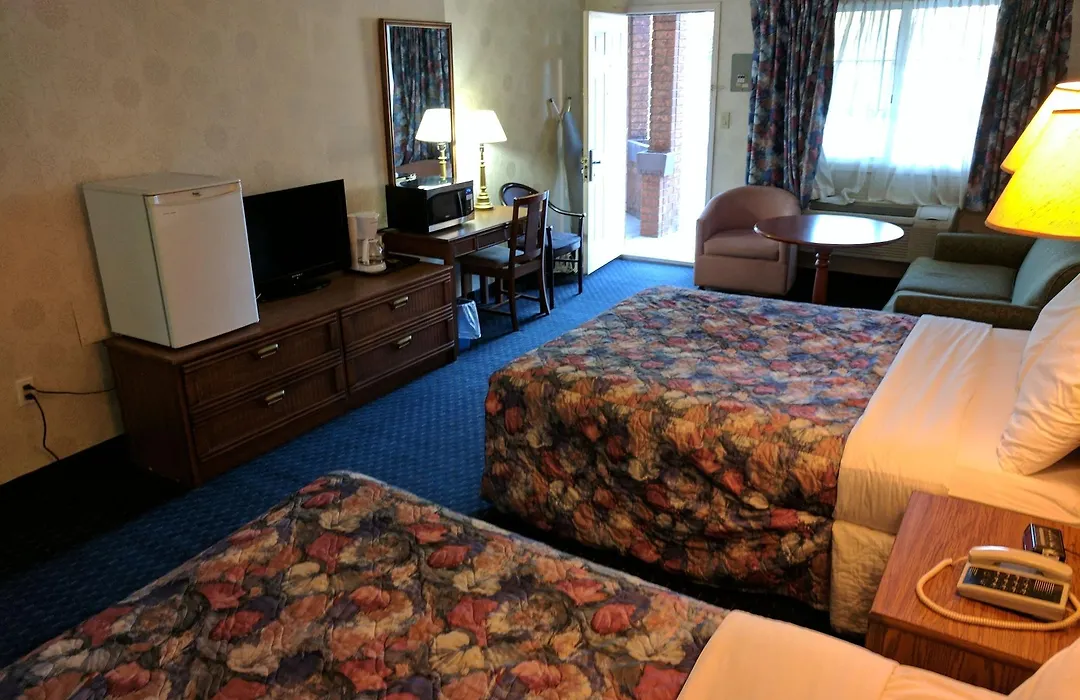 Travelodge By Wyndham Niagara Falls Lundys Lane-1
