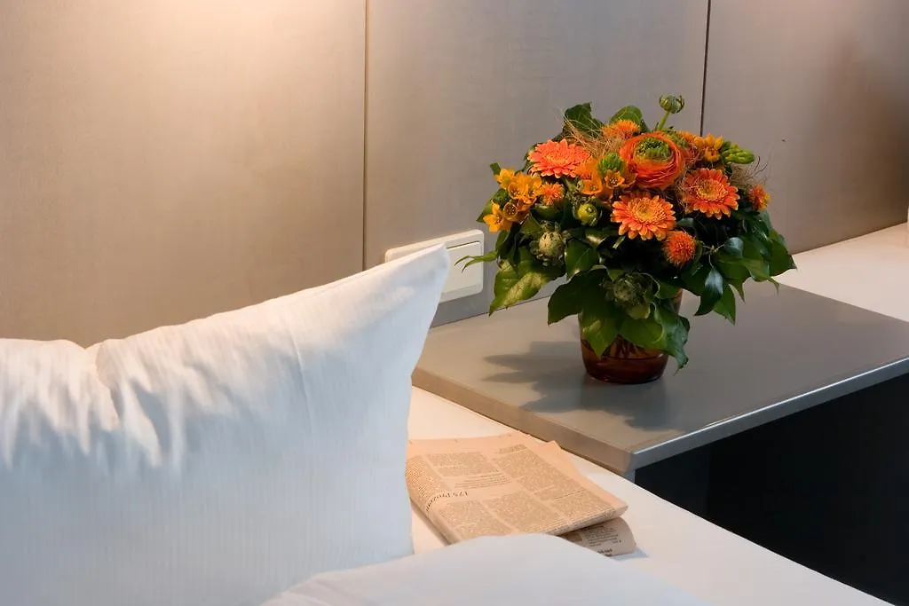 Hotel Alt Tempelhof-1