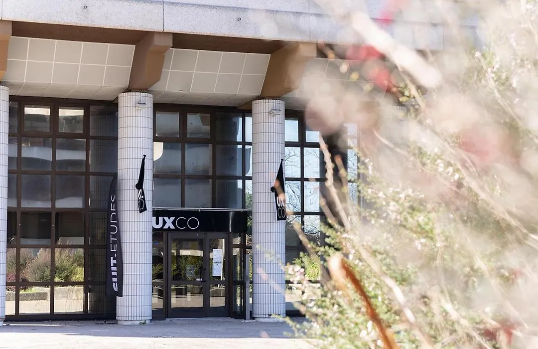 Uxco Grenad'Inn-1