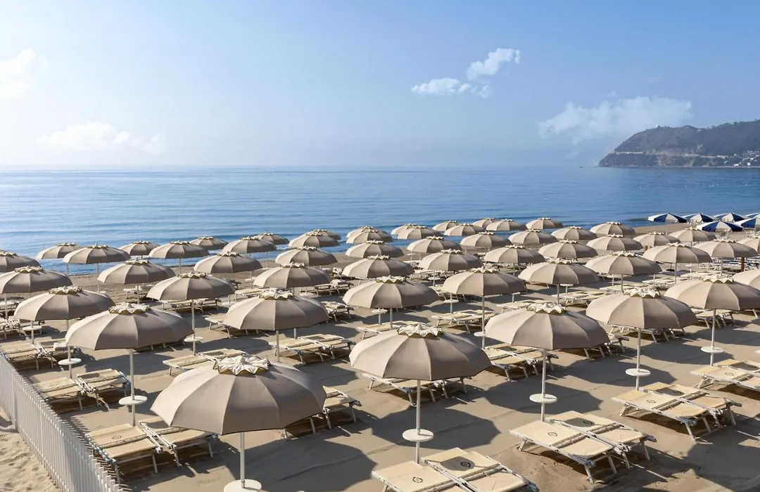 Grand Hotel Spiaggia-1
