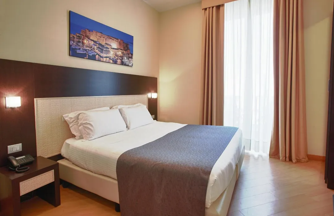 Hotel Naples-1