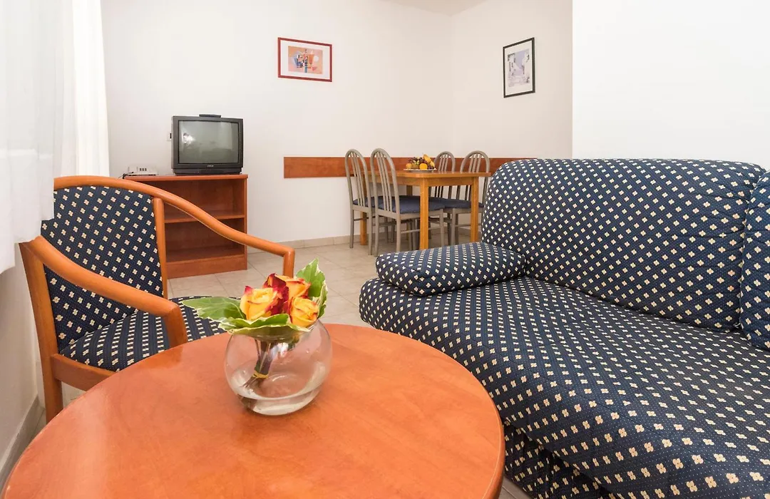 Apartments Polynesia Plava Laguna-1