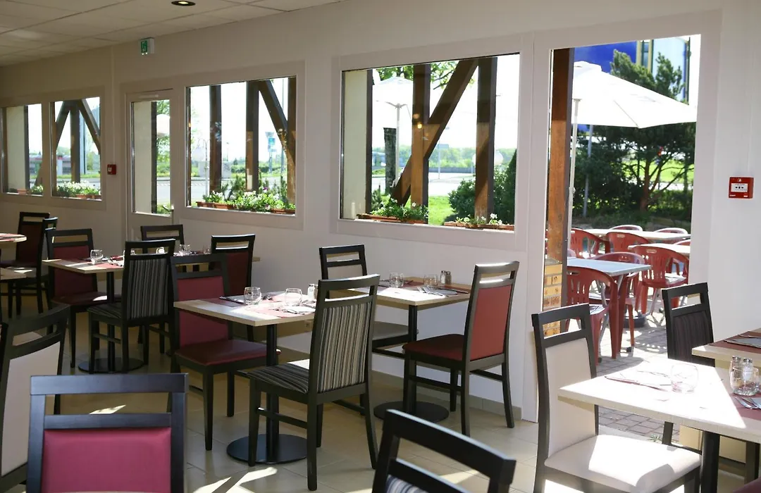 Kyriad Chateauroux-1