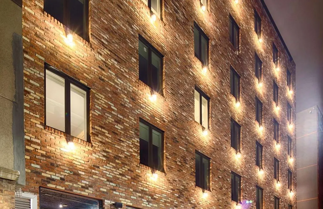 Hotel 1080-1