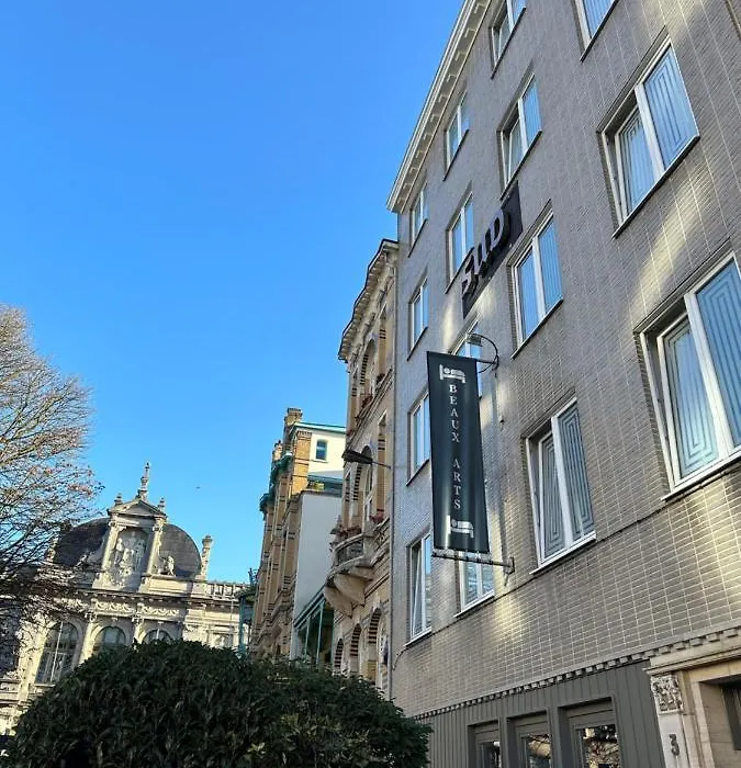 Beaux Arts-1