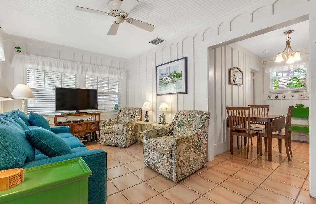 The Seashell Cottage-1
