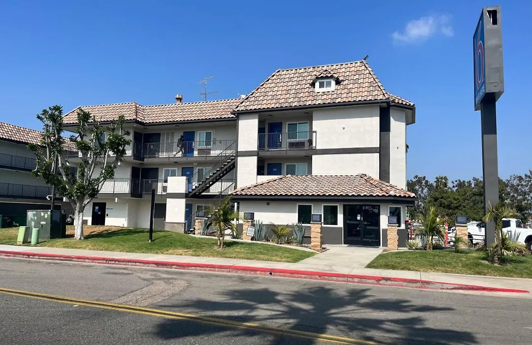 Motel 6-Escondido, Ca-1
