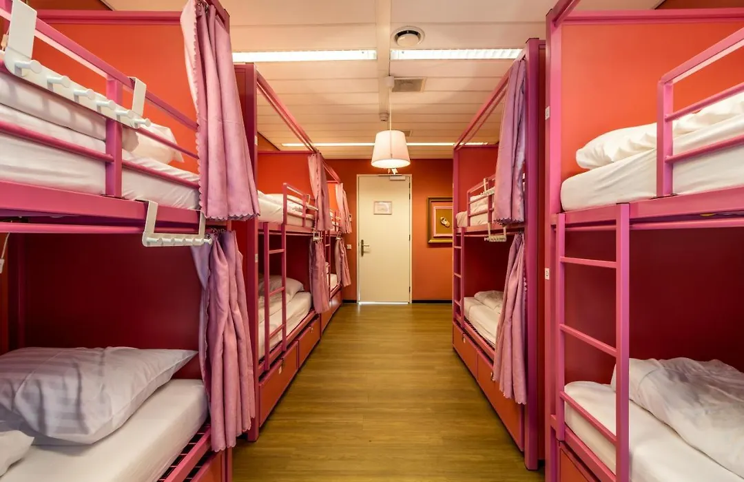 Hostelle - female only hostel Amsterdam-1
