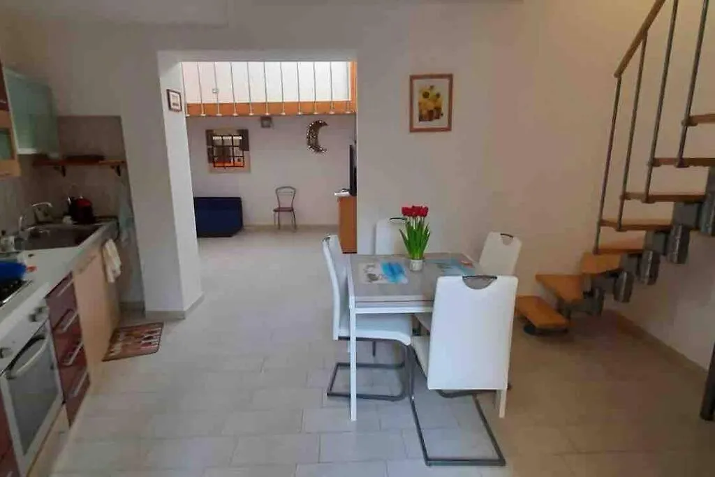 Stylish Loft Trivano Cagliari 2 beds/2 bath-1