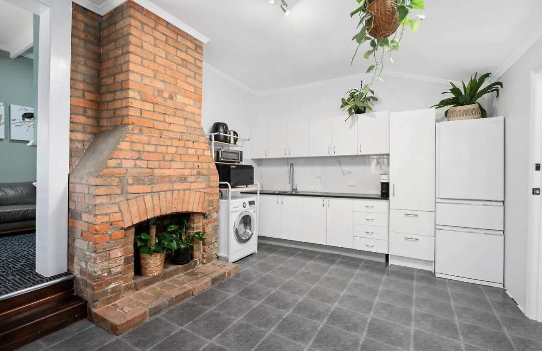 Amelia Terrace - House In Brisbane City Central-1