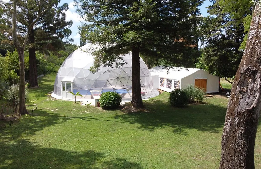 Mas du Versadou, dans un espace naturel protégé, piscine couverte chauffée toute l'année, Spa et salle de jeux-1