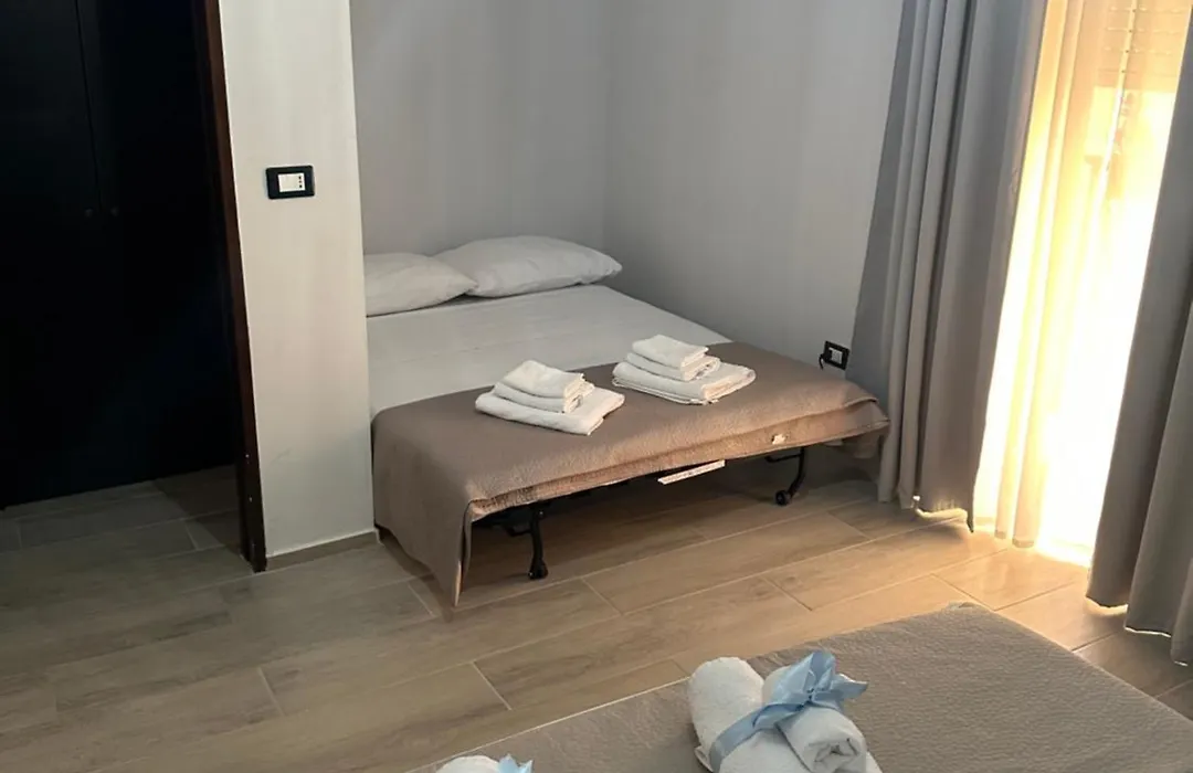 Home Demetra-1
