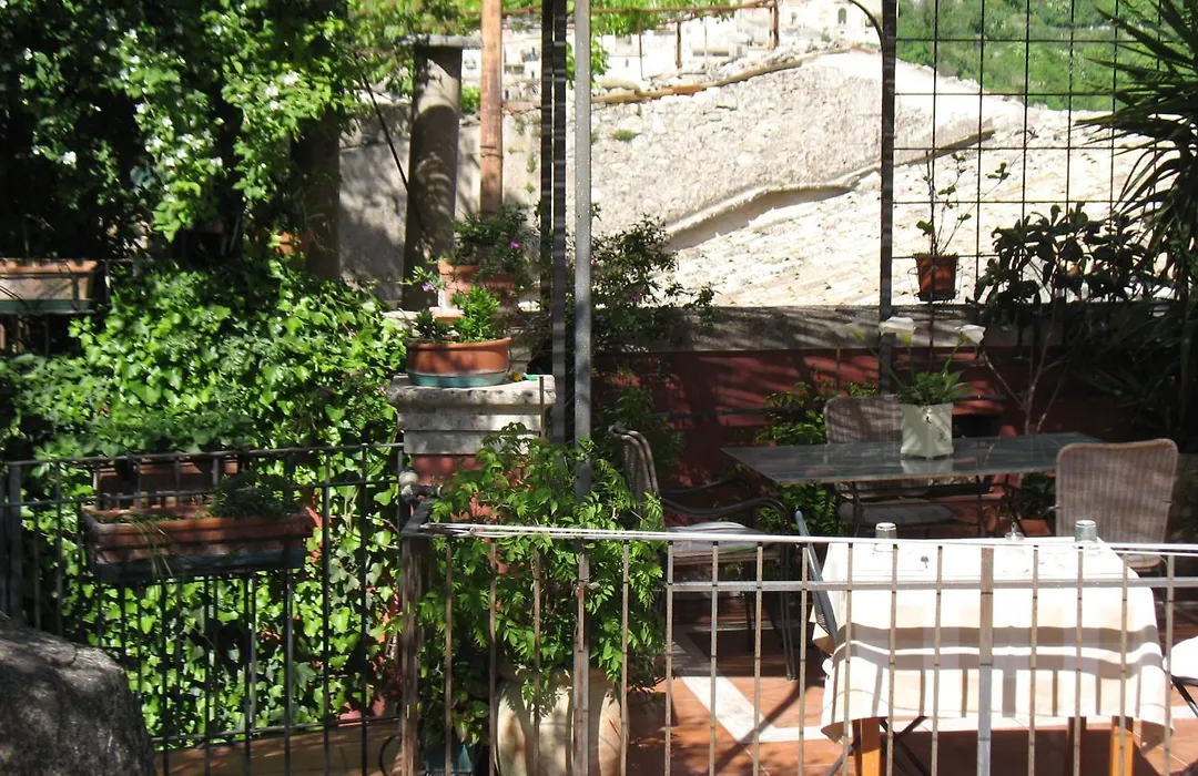 B&B L'Orto Sul Tetto-1