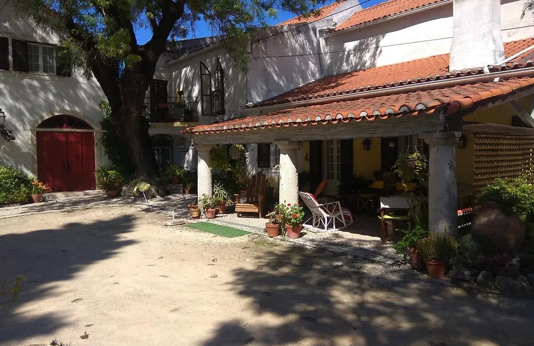 Casa Dos Arrabidos-1