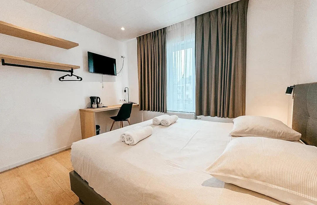 Alpha Hotel-1