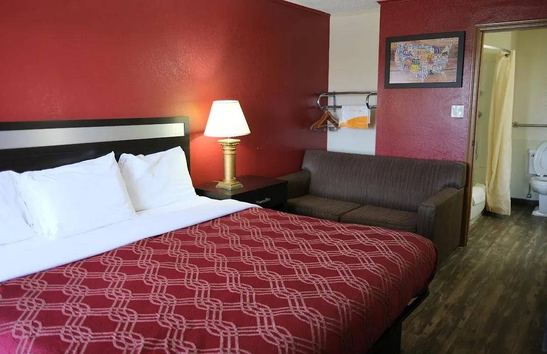 Econo Lodge Wooster-1