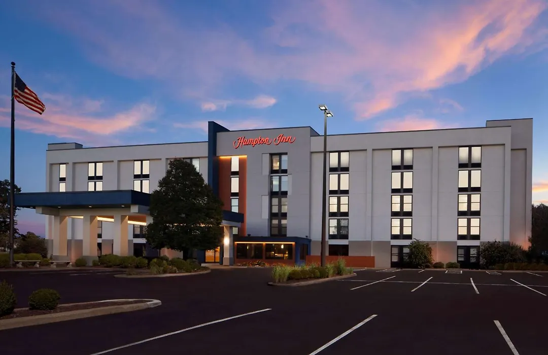 Hampton Inn Evansville-1