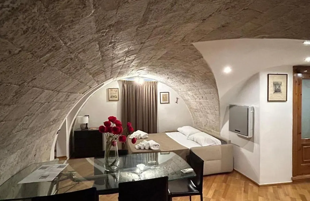 Palazzo di città Bari-1