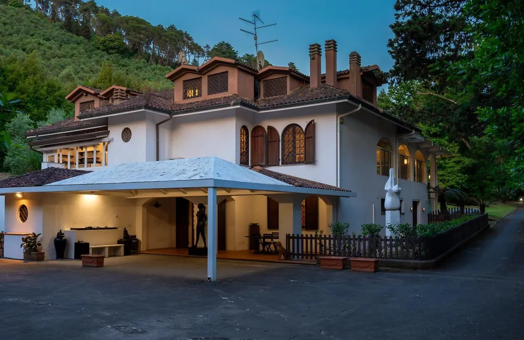 VILLA MANGANELLI 12, Emma Villas-1