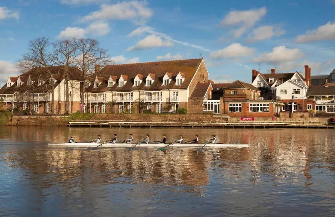 London Thames Lodge By Dancenter Near Thorpe Park-1